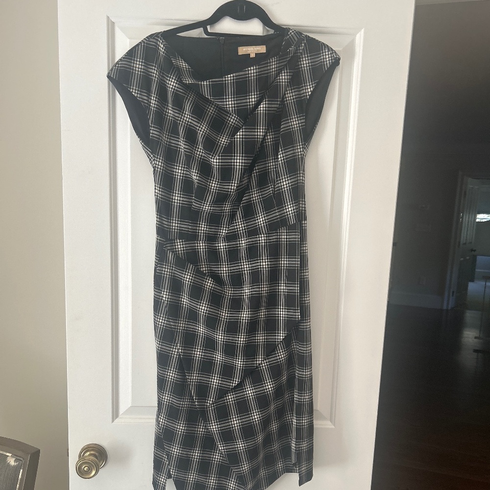Michael Kors size 8